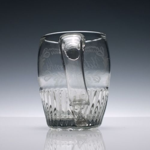 19TH CENTURY ENGRAVED GLASS DUTCH TANKARD C1810 - ADDITIONAL PHOTO 4