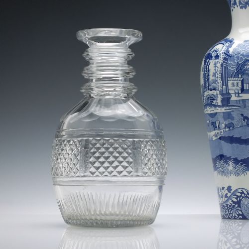 PAIR OF LARGE IRISH 19TH CENTURY CUT GLASS WINE CARAFES C1810 - ADDITIONAL PHOTO 1