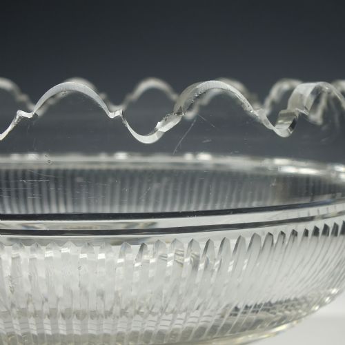 PAIR OF 19TH CENTURY CUT GLASS STANDING BOWLS C1860 - ADDITIONAL PHOTO 3