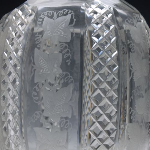 PAIR OF CUT AND ENGRAVED VICTORIAN DECANTERS C1870 - ADDITIONAL PHOTO 6