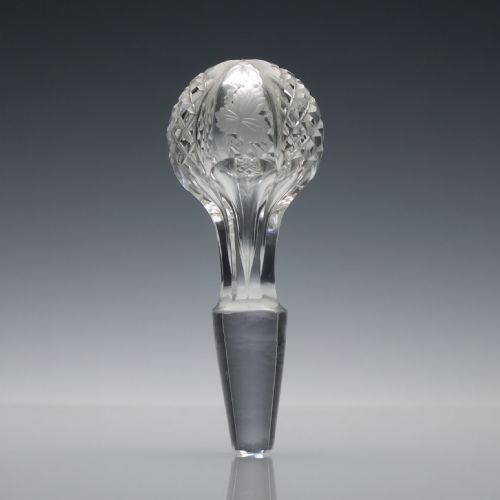 PAIR OF CUT AND ENGRAVED VICTORIAN DECANTERS C1870 - ADDITIONAL PHOTO 9