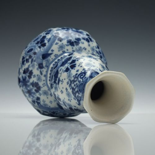 A RIBBED DUTCH DOUBLE GOURD VASE C1910 - ADDITIONAL PHOTO 5