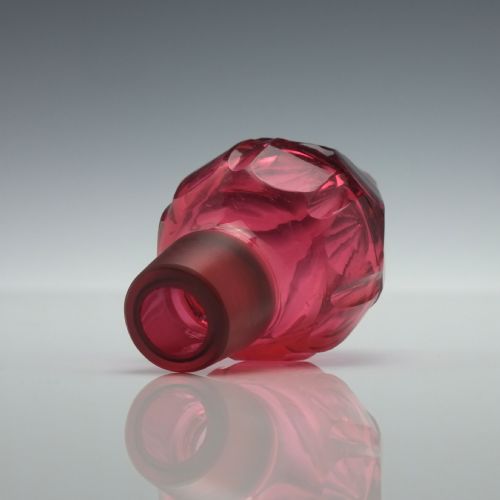 19TH CENTURY RUBY CUT GLASS DECANTER C1865 - ADDITIONAL PHOTO 7