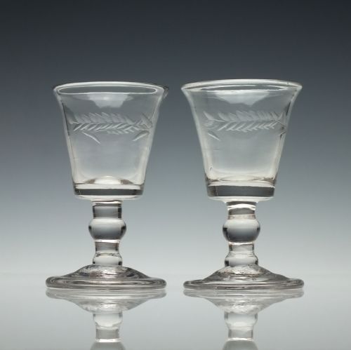 PAIR OF ENGRAVED GEORGIAN DRAM GLASSES C1750 - ADDITIONAL PHOTO 1