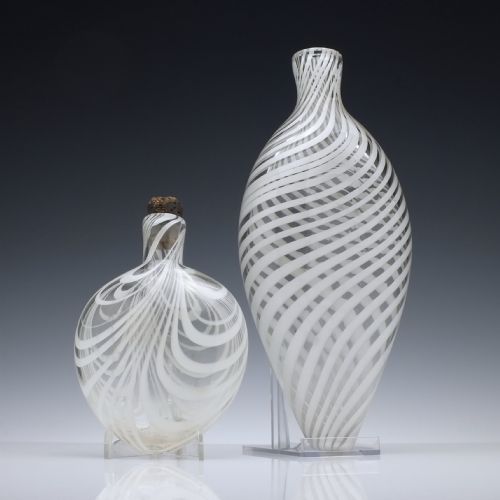 LARGE 19TH CENTURY NAILSEA GLASS FLASK C1850 - ADDITIONAL PHOTO 5