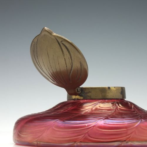 LOETZ IRIDESCENT GLASS INKWELL C1910 - ADDITIONAL PHOTO 3