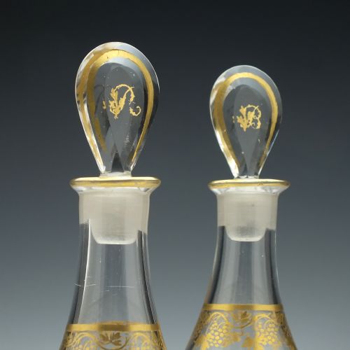 PAIR OF GILDED GEORGIAN GLASS DECANTERS C1800 - ADDITIONAL PHOTO 2