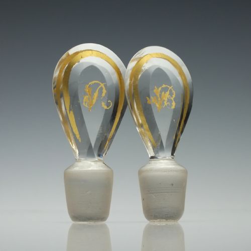 PAIR OF GILDED GEORGIAN GLASS DECANTERS C1800 - ADDITIONAL PHOTO 5