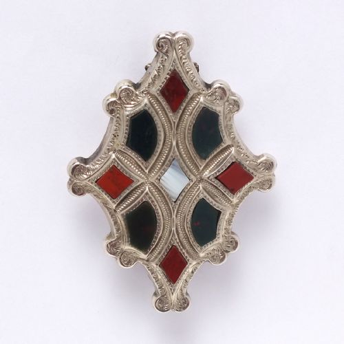 unusual antique scottish celtic shield silver brooch c1880 - CATEGORY: ANTIQUE JEWELLERY - DATED 1880