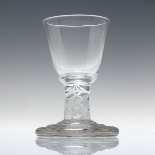 18TH CENTURY TERRACED FOOT OPAQUE TWIST DRAM GLASS C1760 - ADDITIONAL PHOTO 3