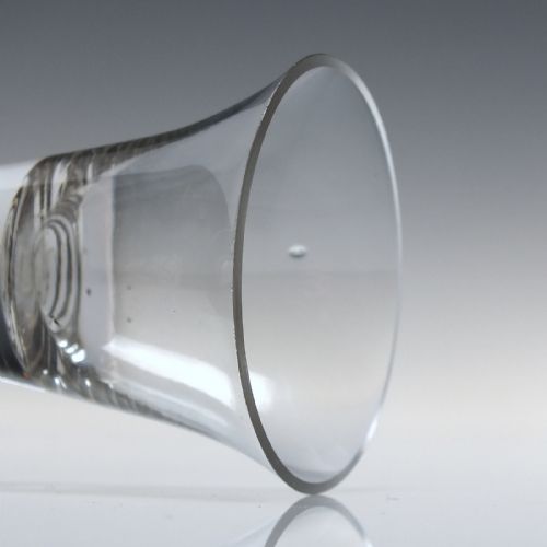 SCOTTISH OPAQUE TWIST WINE GLASS C1830 - ADDITIONAL PHOTO 2