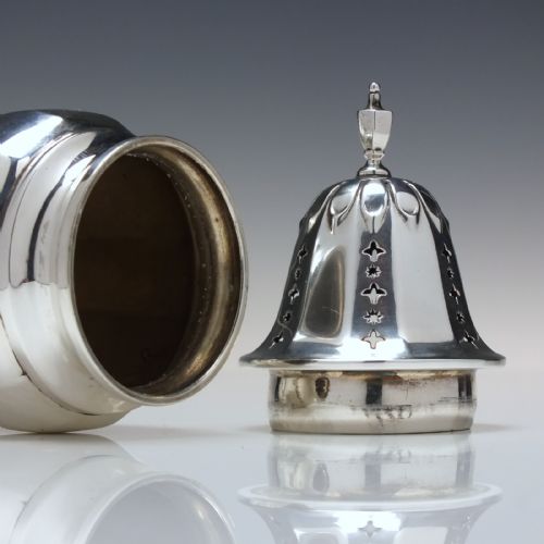 LARGE GEORGE V ENGLISH STERLING SILVER SUGAR CASTER BIRMINGHAM 1918 - ADDITIONAL PHOTO 4
