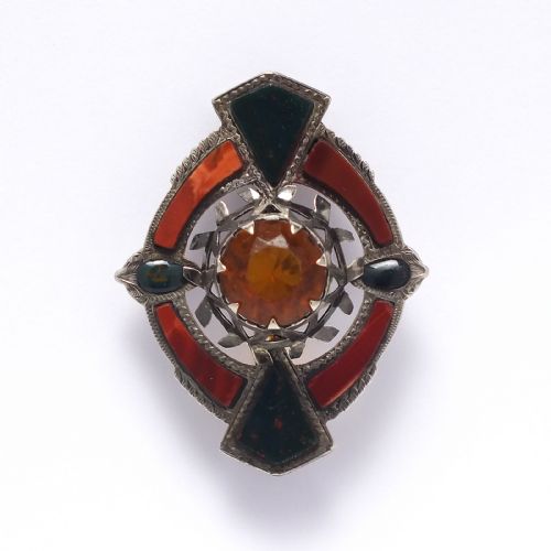 antique scottish celtic shield silver gemstone brooch c1880 - CATEGORY: ANTIQUE JEWELLERY - DATED 1880