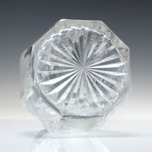 VICTORIAN ENGRAVED GLASS WINE DECANTER C1870 - ADDITIONAL PHOTO 1