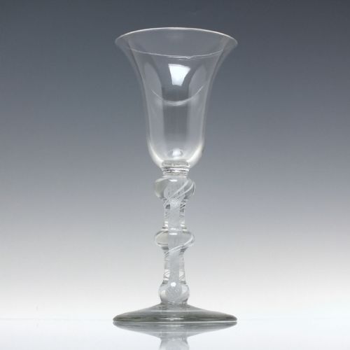 LARGE 18TH CENTURY TRIPLE KNOP OPAQUE TWIST WINE GLASS C1760 - ADDITIONAL PHOTO 3