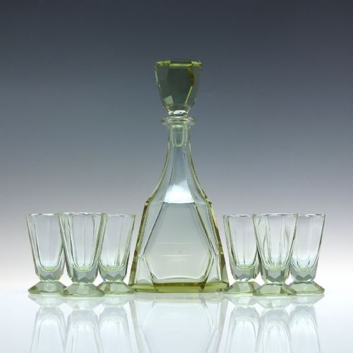 moser art deco neodymium alexandrite glass decanter and six matching glasses c1930 - CATEGORY: ANTIQUE GLASS - DATED 1930