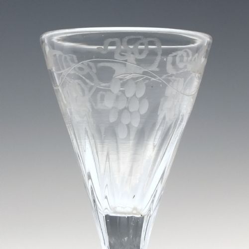 18TH CENTURY ENGRAVED WINE OR PORT GLASS C1780 - ADDITIONAL PHOTO 3