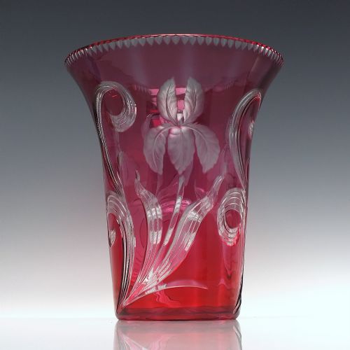 rare art nouveau cranberry cut vase c19101935 - CATEGORY: ANTIQUE VASES - DATED 1900
