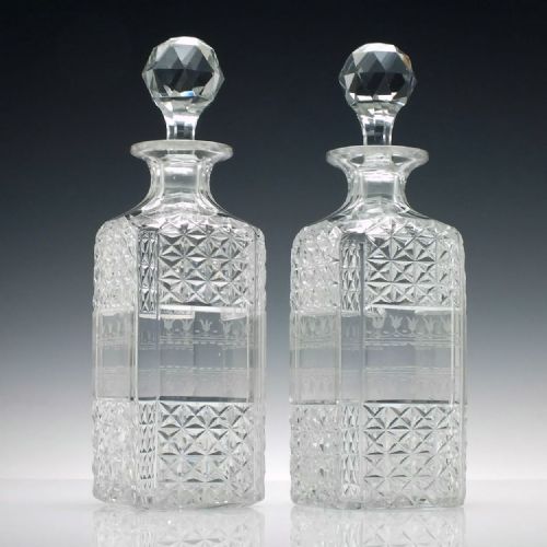 PAIR OF ANTIQUE ENGRAVED VICTORIAN GLASS DECANTERS C1880 - ADDITIONAL PHOTO 8