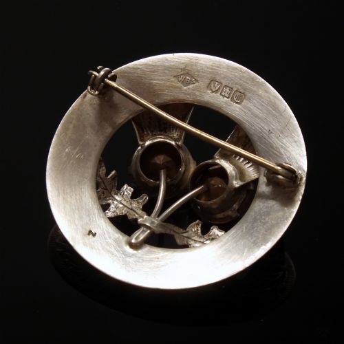 SCOTTISH SOLID SILVER CELTIC SHIELD BROOCH EDINBURGH 1958 - ADDITIONAL PHOTO 1
