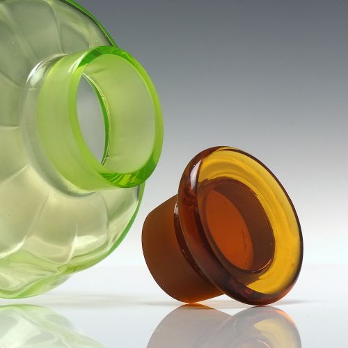 LARGE ART DECO VASELINE GLASS COCKTAIL SHAKER BY LEERDAM C1935 - ADDITIONAL PHOTO 2