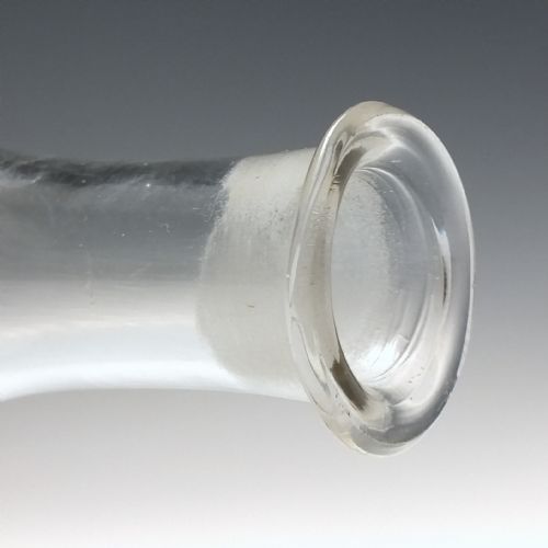 GEORGIAN ENGRAVED GLASS TAPER DECANTER C1780 - ADDITIONAL PHOTO 3