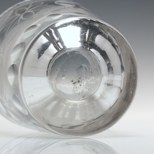 18TH CENTURY ENGRAVED GLASS TUMBLER C1770 - ADDITIONAL PHOTO 3