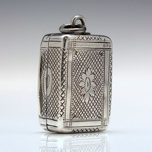 GEORGIAN SILVER VINAIGRETTE WITH ORNATE GILT FEATHER FOLIATE GRILL BIRMINGHAM 1819 - ADDITIONAL PHOTO 1