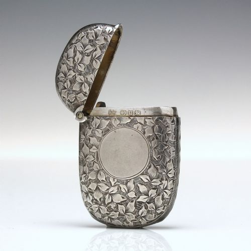 VICTORIAN SOLID SILVER VESTA CASE WITH ENGRAVED IVY 1894 - ADDITIONAL PHOTO 1