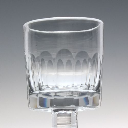 PAIR OF 18TH CENTURY ANGLO IRISH DRAM GLASSES C1760 - ADDITIONAL PHOTO 1