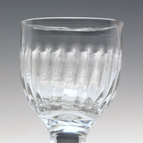 GEORGIAN RIB MOULDED DRAM GLASS C1760 - ADDITIONAL PHOTO 2