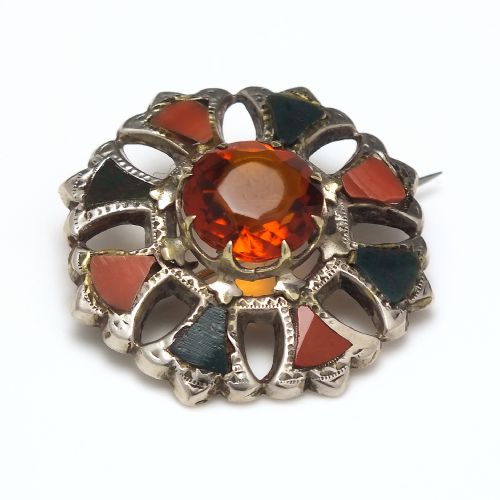ANTIQUE SILVER AGATE CELTIC SHIELD BROOCH C1880 - ADDITIONAL PHOTO 1