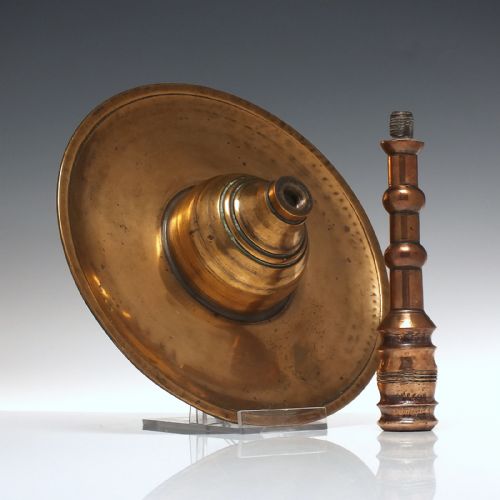RARE PAIR 16TH CENTURY COPPER ALLOY SOCKET CANDLE STICKS C1580 - ADDITIONAL PHOTO 3