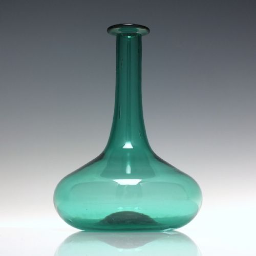 GEORGIAN GREEN GLASS MELL DECANTER C1830 - ADDITIONAL PHOTO 1