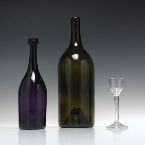 LARGE 18TH CENTURY GREEN GLASS WINE BOTTLE C176080 - ADDITIONAL PHOTO 1