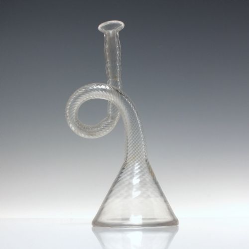 ANTIQUE VICTORIAN WRYTHEN GLASS HORN C1860 - ADDITIONAL PHOTO 3