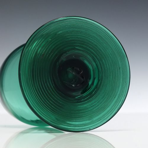 ANTIQUE BRISTOL GREEN WINE ROEMER GLASS WITH HOLLOW STEM C1780 - ADDITIONAL PHOTO 5