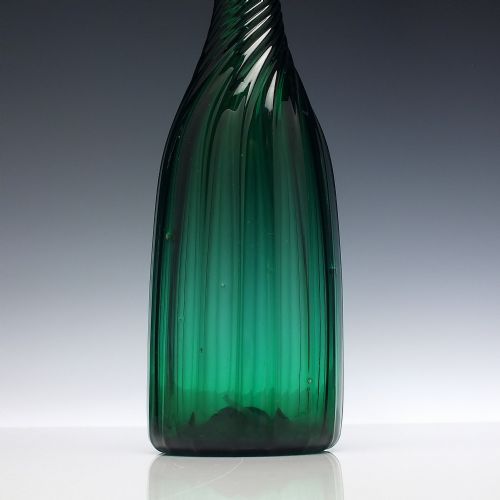 19TH CENTURY VICTORIAN RICHARDSONS GREEN WRYTHEN GLASS SERVING BOTTLE C1840 - ADDITIONAL PHOTO 2