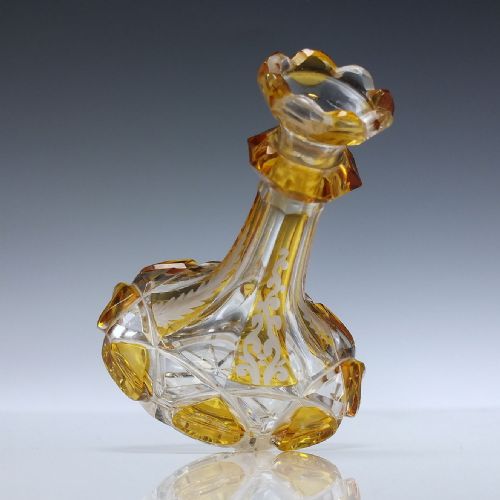 19TH CENTURY BOHEMIAN ENGRAVED AMBER PERFUME BOTTLE C1850 - ADDITIONAL PHOTO 3