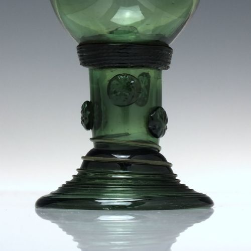 ANTIQUE 18TH CENTURY GREEN WINE ROEMER GLASS WITH HOLLOW STEM C1780 - ADDITIONAL PHOTO 1