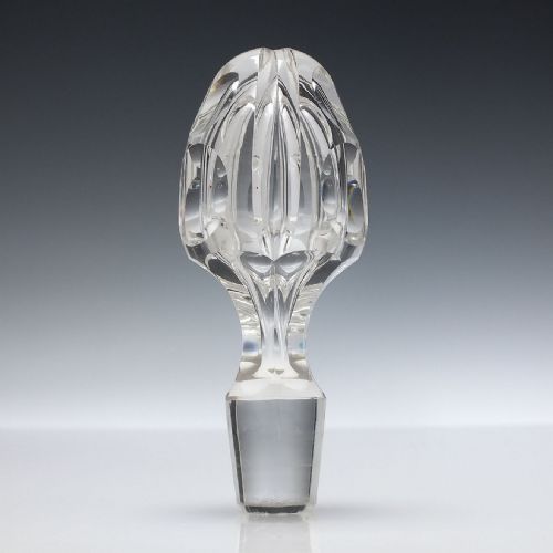 19TH CENTURY VICTORIAN GLASS DECANTER C1870 - ADDITIONAL PHOTO 3