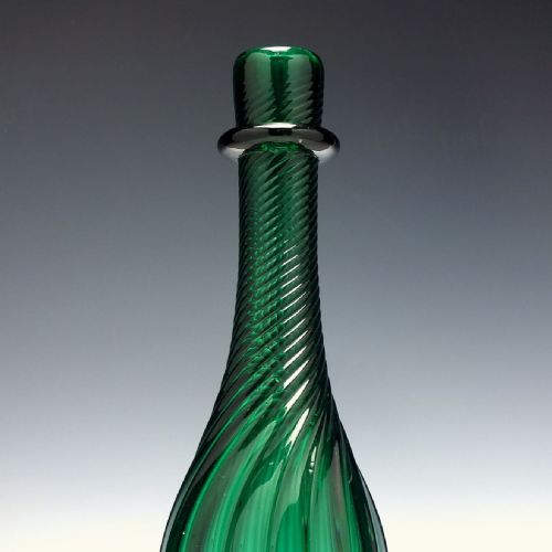 19TH CENTURY VICTORIAN RICHARDSONS GREEN WRYTHEN GLASS SERVING BOTTLE C1840 - ADDITIONAL PHOTO 2