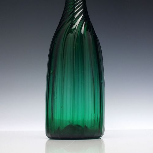 19TH CENTURY VICTORIAN RICHARDSONS GREEN WRYTHEN GLASS SERVING BOTTLE C1840 - ADDITIONAL PHOTO 3
