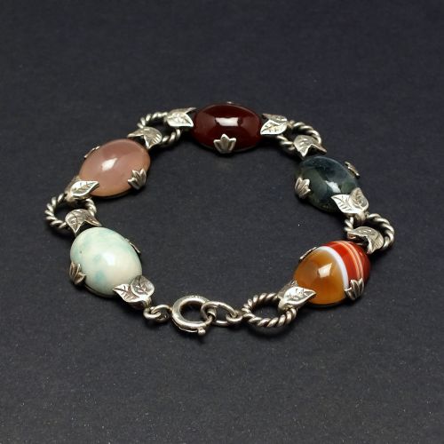 EXCEPTIONAL ANTIQUE SILVER AND SCOTTISH AGATE BRACELET C1920 - ADDITIONAL PHOTO 6