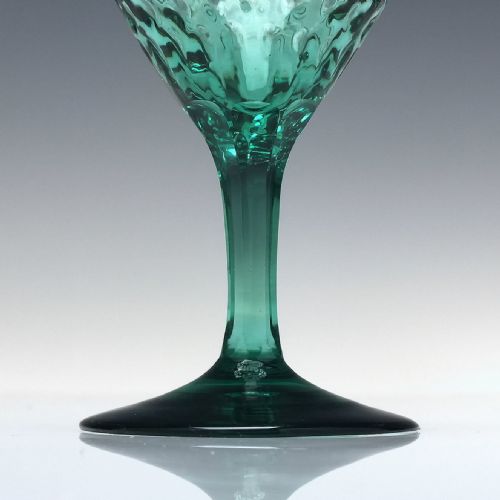 SIX 19TH CENTURY GREEN WINE GLASSES WITH HAMMER MOULDED BOWLS C1830 - ADDITIONAL PHOTO 4