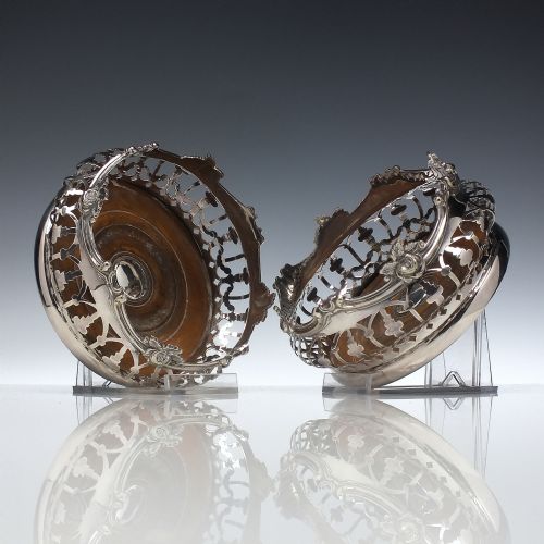 PAIR OF WILLIAM IV RETICULATED SILVER PLATED DECANTER STANDS OR COASTERS C1832 - ADDITIONAL PHOTO 2