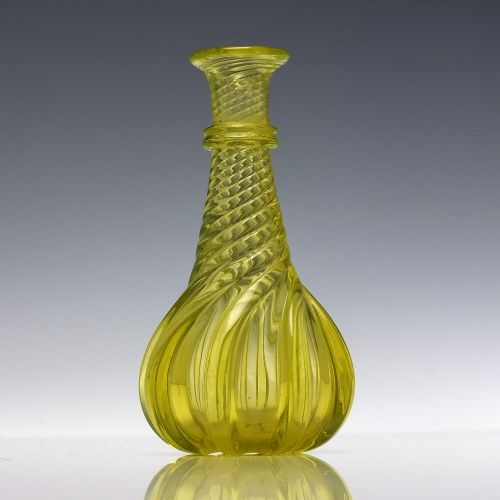 ANTIQUE VICTORIAN VASELINE SPIRAL LOBED PERFUME BOTTLE C1860 - ADDITIONAL PHOTO 3