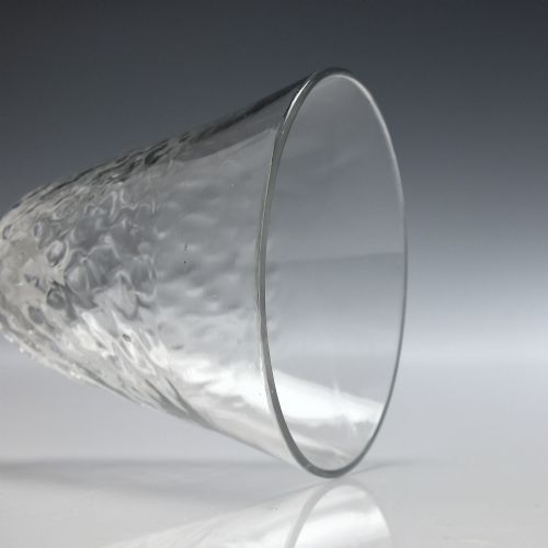 18TH CENTURY INCISED TWIST WINE GLASS WITH MOULDED BOWL C1755 - ADDITIONAL PHOTO 4