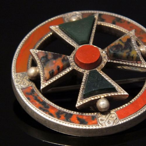 VICTORIAN SCOTTISH SILVER CELTIC CROSS AGATE BROOCH C1870 - ADDITIONAL PHOTO 2