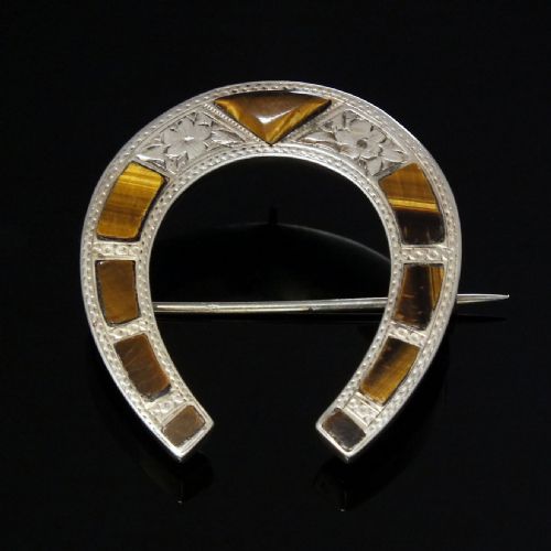 EXCEEDINGLY RARE VICTORIAN SILVER TIGERS EYE HORSESHOE BROOCH C1860 - ADDITIONAL PHOTO 1